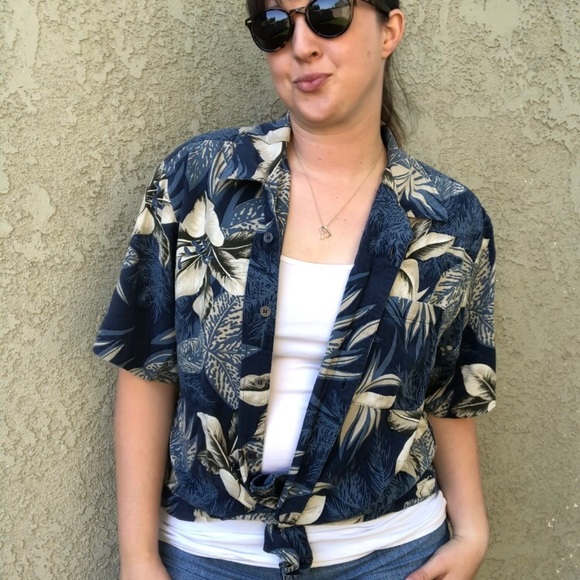 Blue and Grey Silk Hawaiian Shirt (UnTied) - Picture 4 of 5